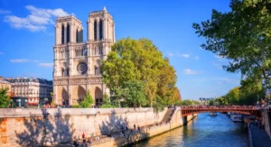 Notre-Dame de Paris © Adobe Stock