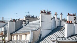 Les toits en zinc à Paris - © Adobe Stock