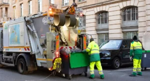 Camion poubelle dans Paris © Guillaume Bontemps / Ville de Paris