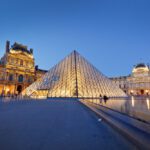 Pyramide du Louvre - depositphotos.com