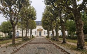 Hôpital La Rochefoucauld - @louvrepourtous sur Instagram