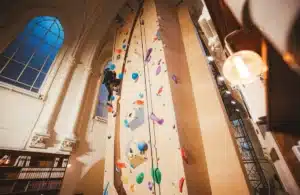 Climbing District Saint-Lazare © Arthur Delicque - Signarthur_