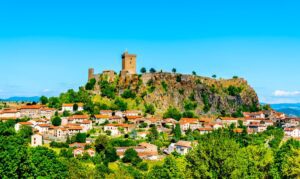 Polignac, village français © Adobe stock