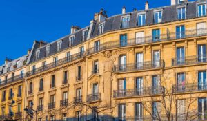 Caryatide rue du Turbigo © AdobeStock