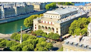 Place du Châtelet © AdobeStock