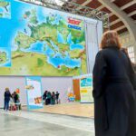 Vue d’ensemble de l’exposition Astérix et la mer à La Cité de la Mer à Cherbourg