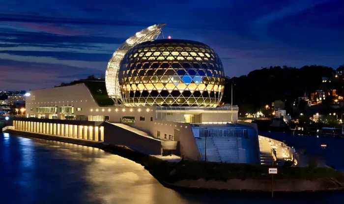 Bâtiment vu de l'extérieur © La Seine Musicale