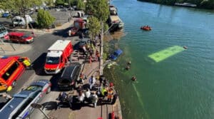 Un bus avec des passagers à bord tombe dans la Seine à Juvisy-sur-Orge