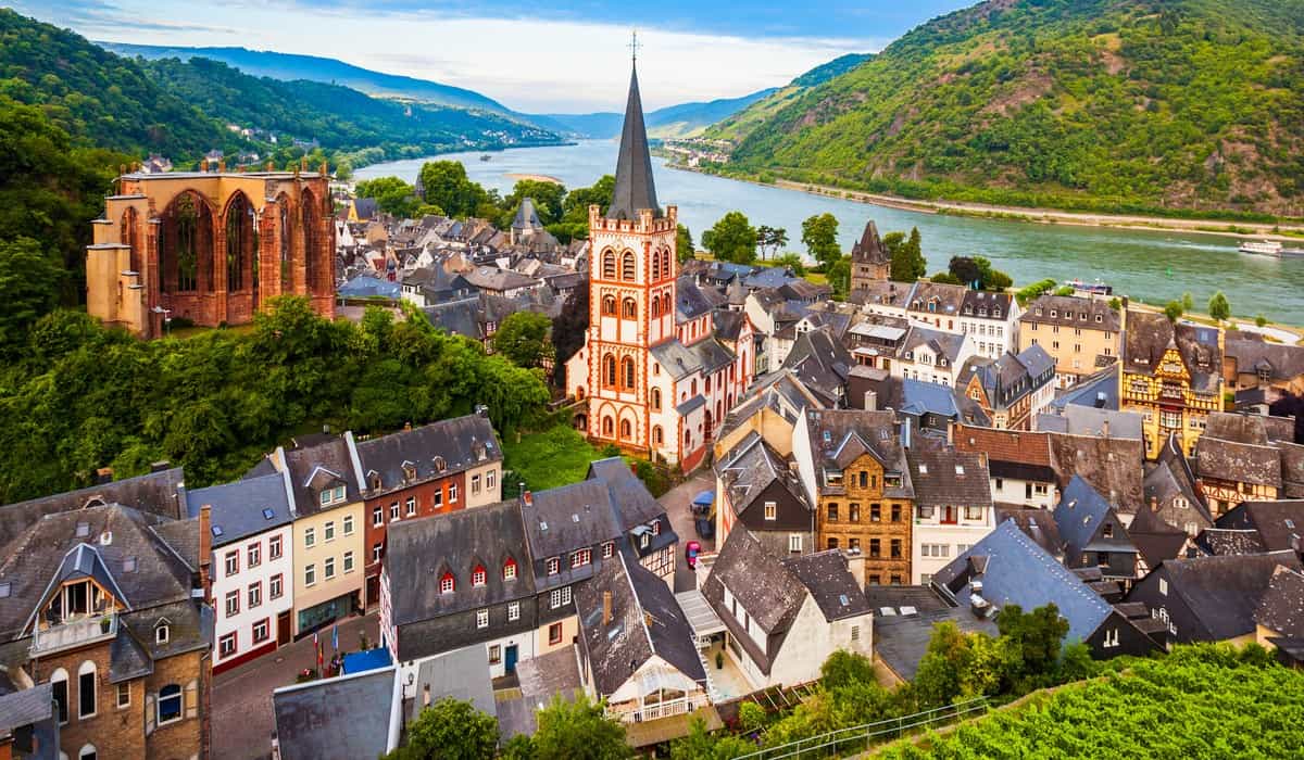 Bacharach, village et église St Werner et St Peter