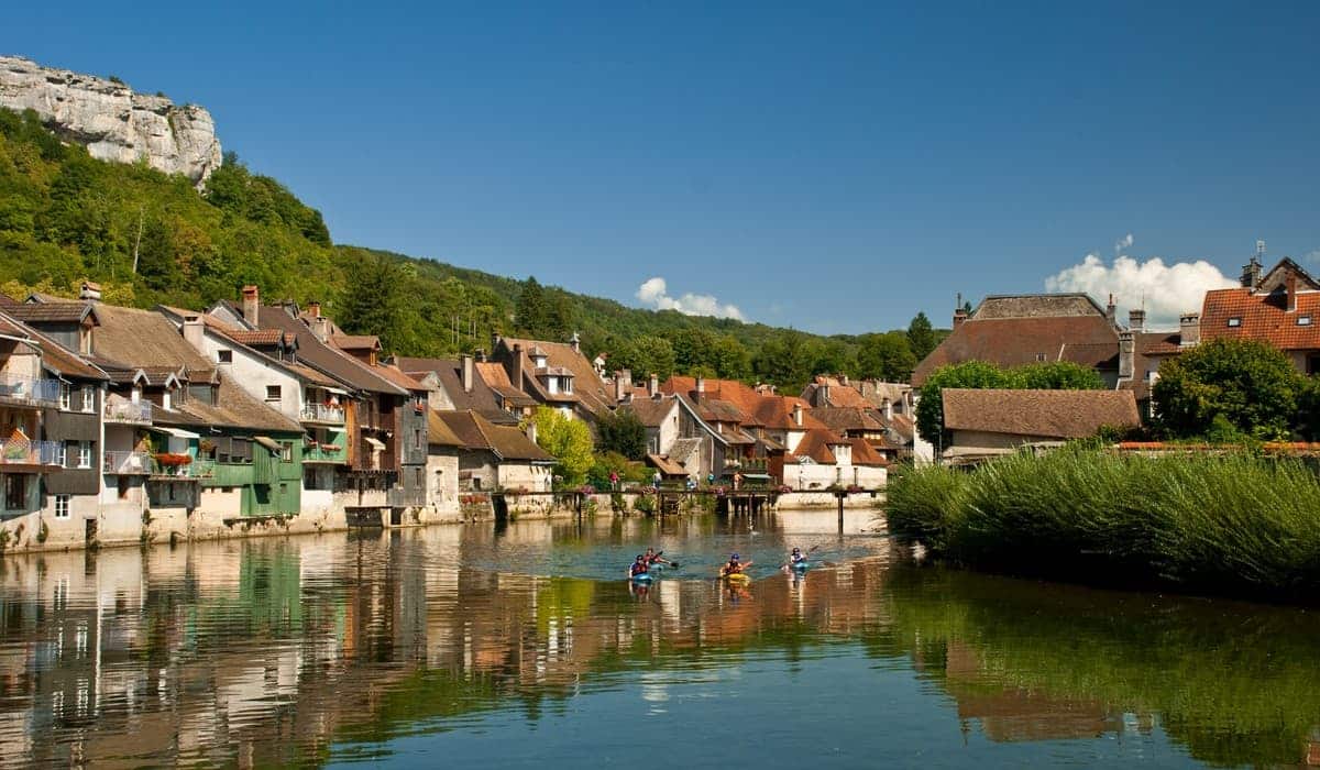 Ornans, la Petite Venise Comtoise : canoë sur la Loue