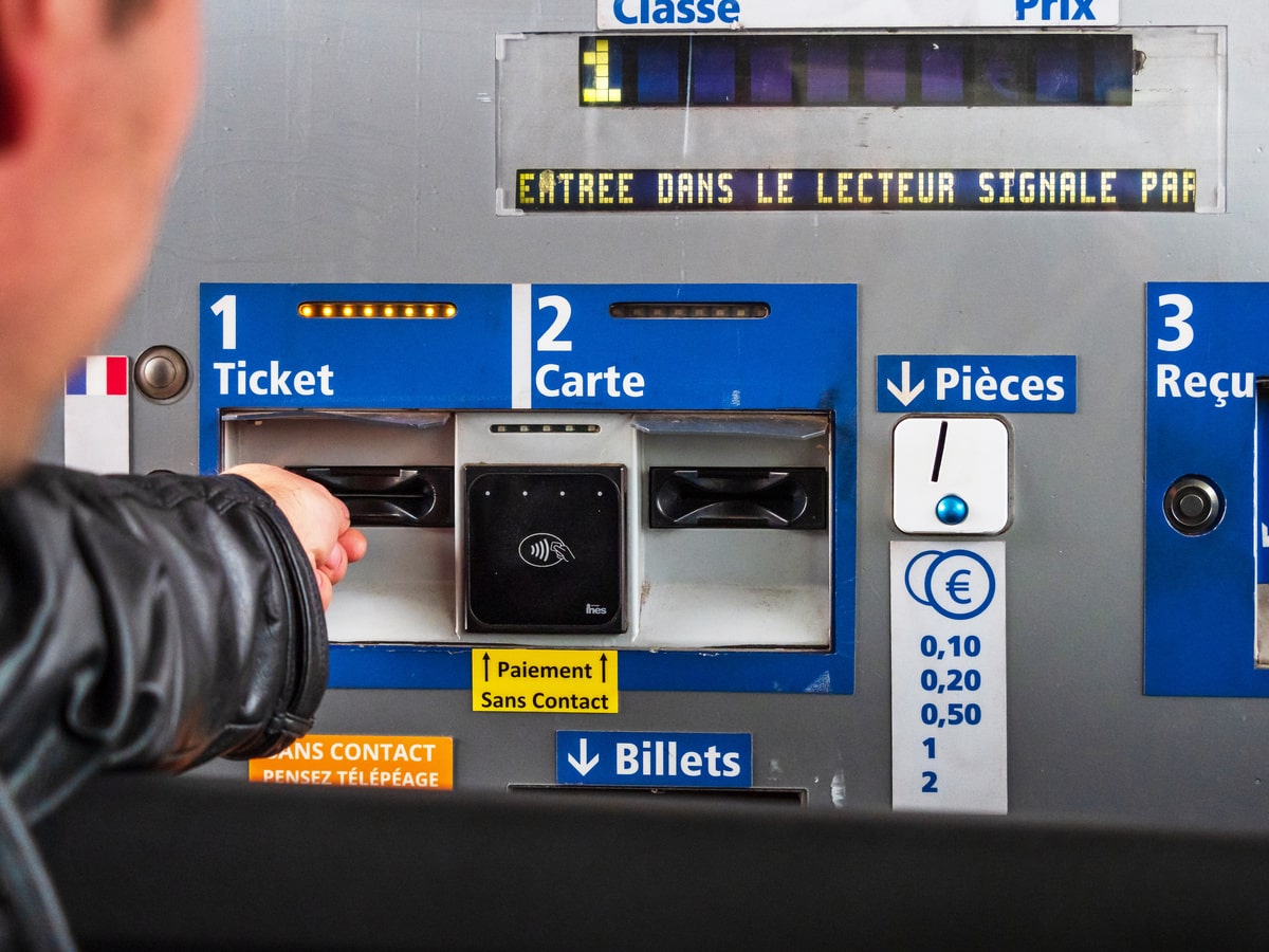 Exit les galères de monnaie, ou de carte bancaire qui se volatilise au moment du passage au péage.