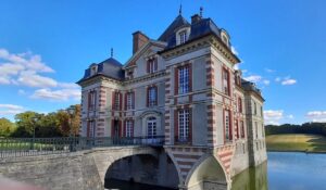 Château d'Ormesson perché sur l'eau dans le Val-de-Marne