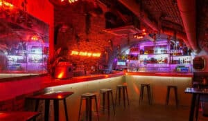 Intérieur du bar Dionysos rue Sainte à Marseille