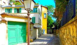 Village de Passy, rue Berton sous le soleil