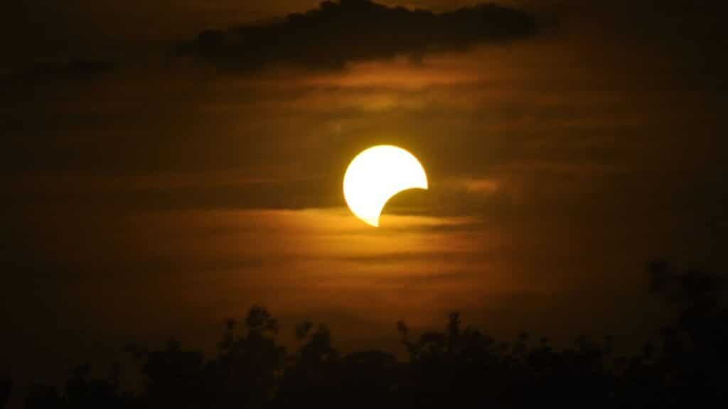 Éclipse solaire 12 août 2026 © Canva - Lille Zigzag