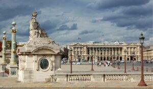Place de la Concorde, statue et guérite