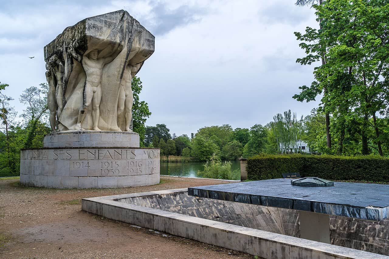 Monument aux morts Ile du Souvenir