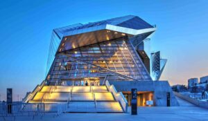 Musée des Confluences Lyon de nuit